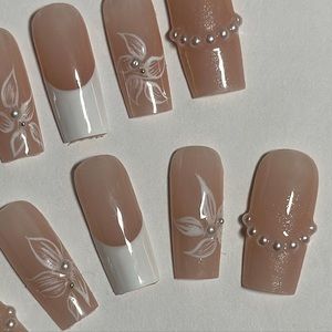 custom floral simple press-ons